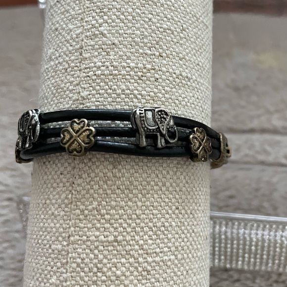 Bohemian Elephant Charm Leather Bracelet with Gold and Silver Accents - Picture 5 of 8